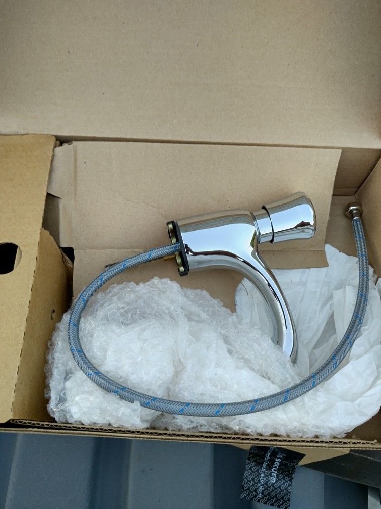 bathroom single faucet brand new in box
