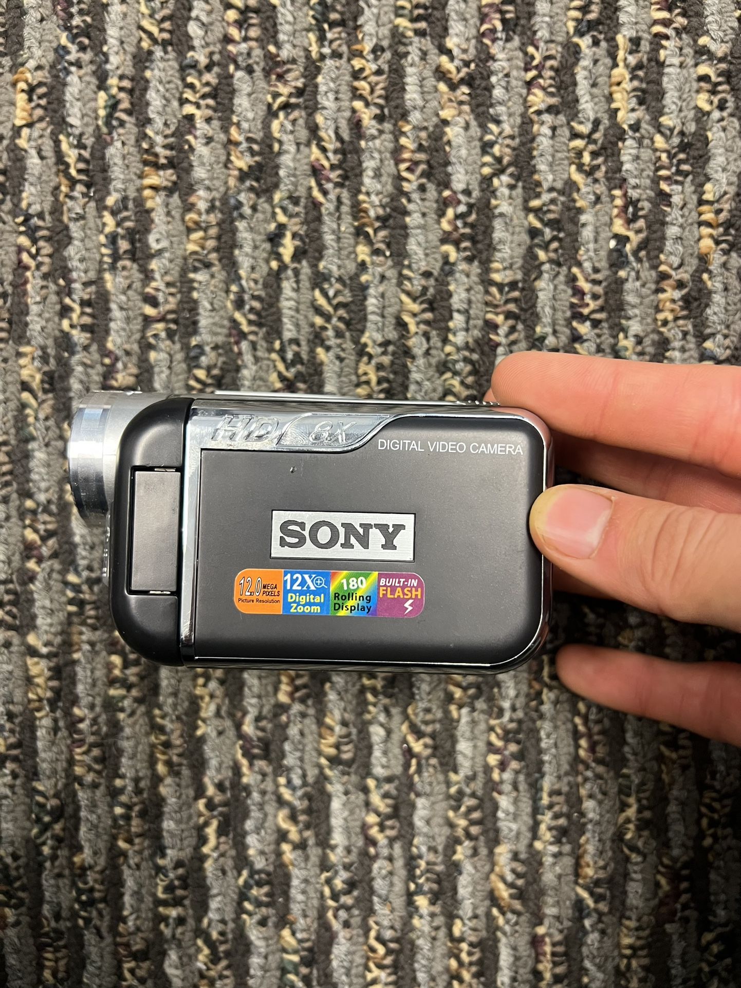SONY Digital Camera (BRAND NEW)