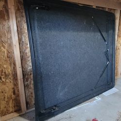 2006 RAM 1500 TRUCK BED COVER FIBERGLASS