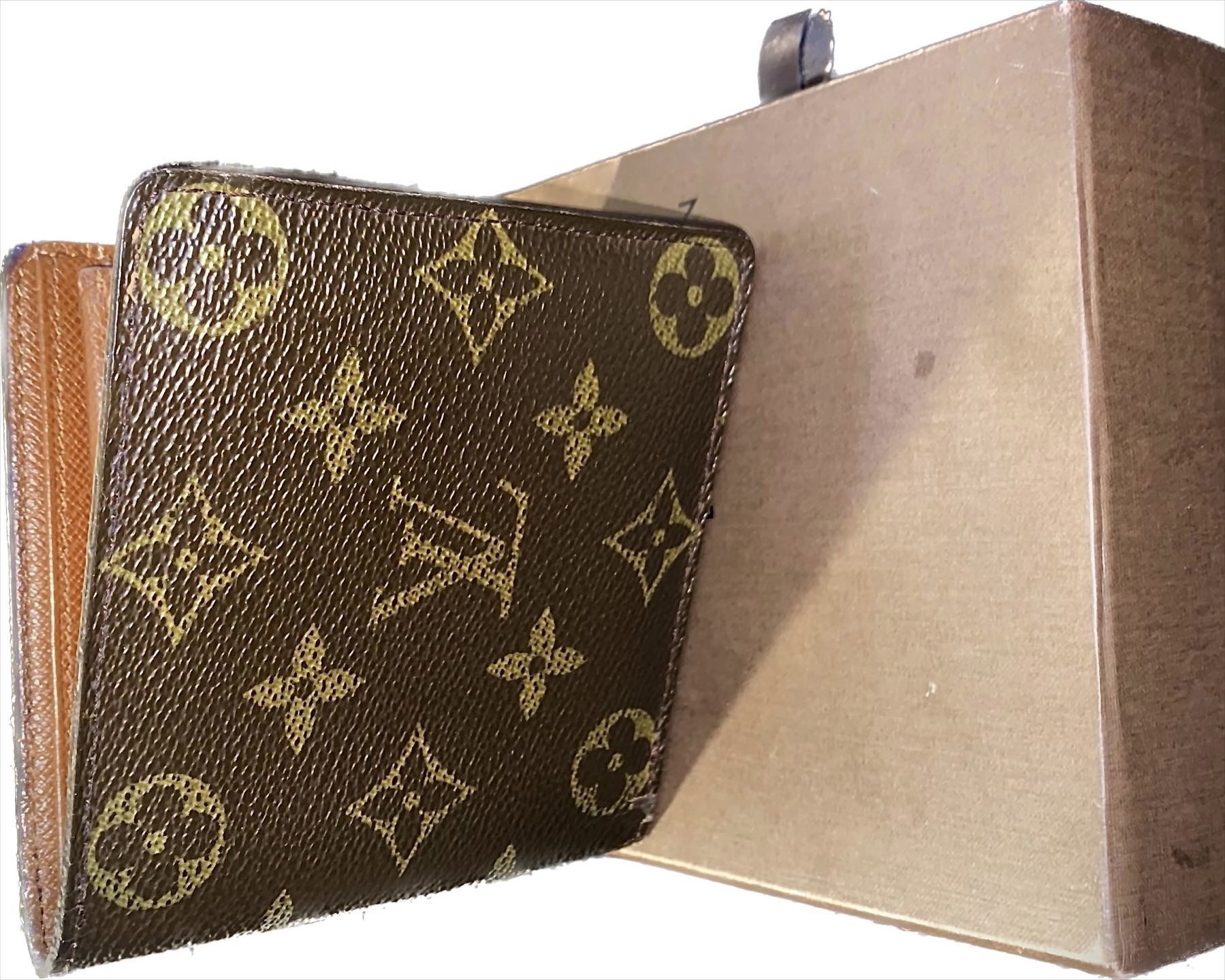 PRICE DROP! Louis Vuitton Men's Multiple Monogram Wallet for Sale in  Vancouver, WA - OfferUp