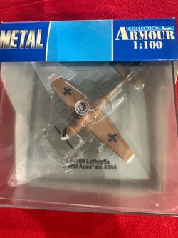 Metal  Armour Collection BF-109 Luftwaffe, Art. 5305 in Miami Dolphin Mall area.