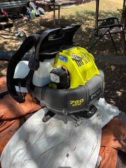 Blower backpack
