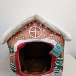 Christmas Pet House