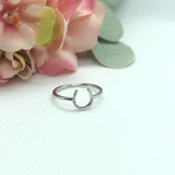 N/AGood Luck Horseshoe Ring | Size 8