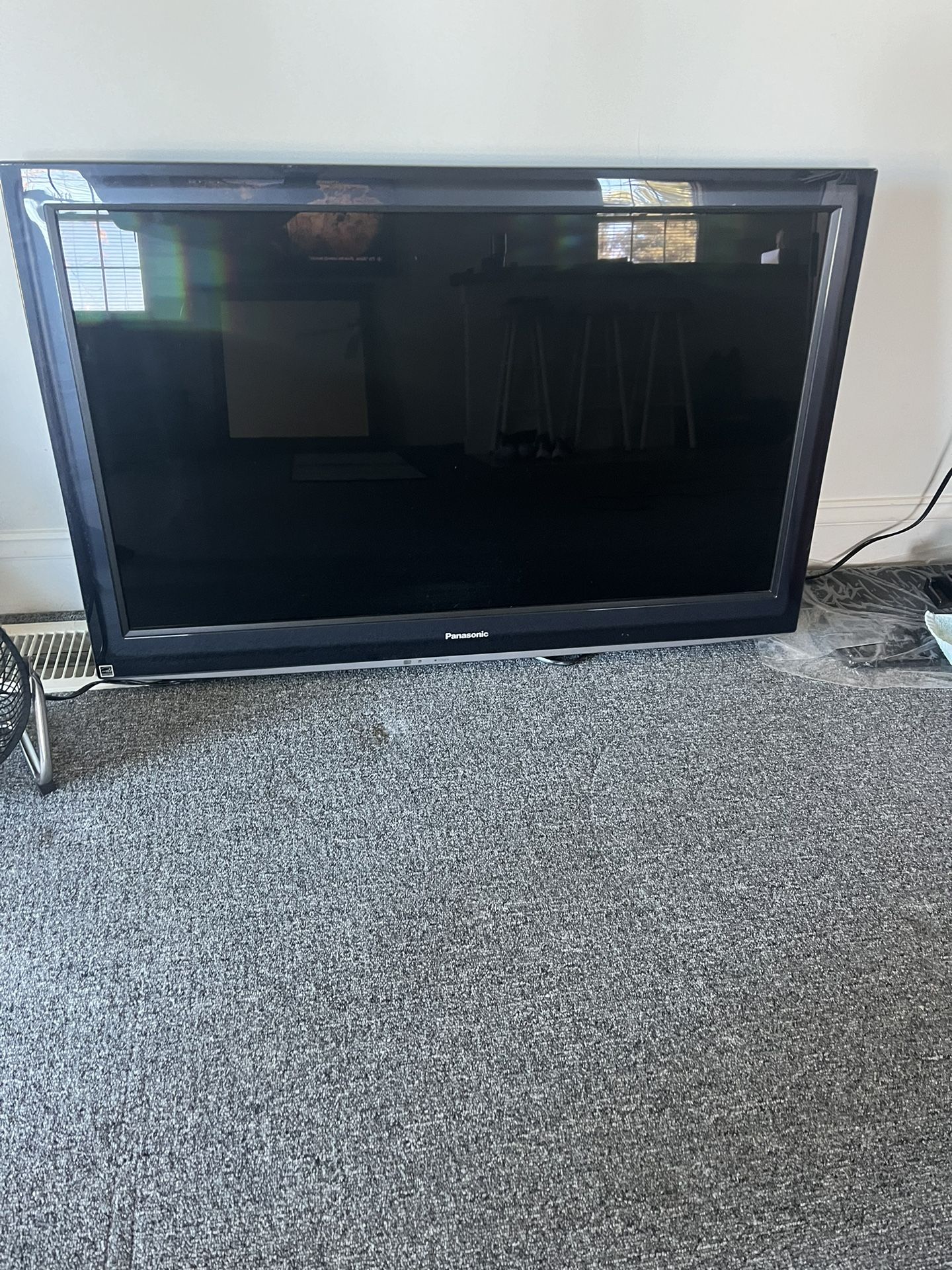 Panasonic 37” Flat Screen TV W/ Wall Mount