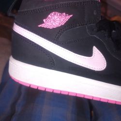 Nike Jordan Used Size 2y 30