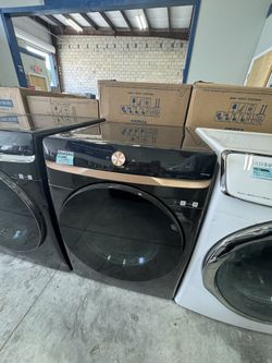 Samsung New Scratch & Dent Electric Dryer Secadora 