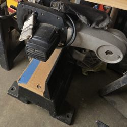BLACK & DECKER MITER SAW