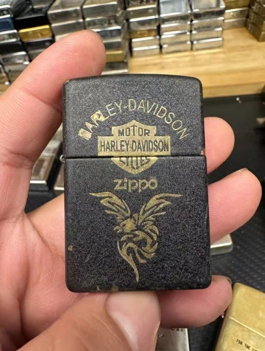 🔥2007 U.S. Edition Black Crackle Lacquer Ghibault Lighter🔥Harley Subject Slightly Knocked Original Inner