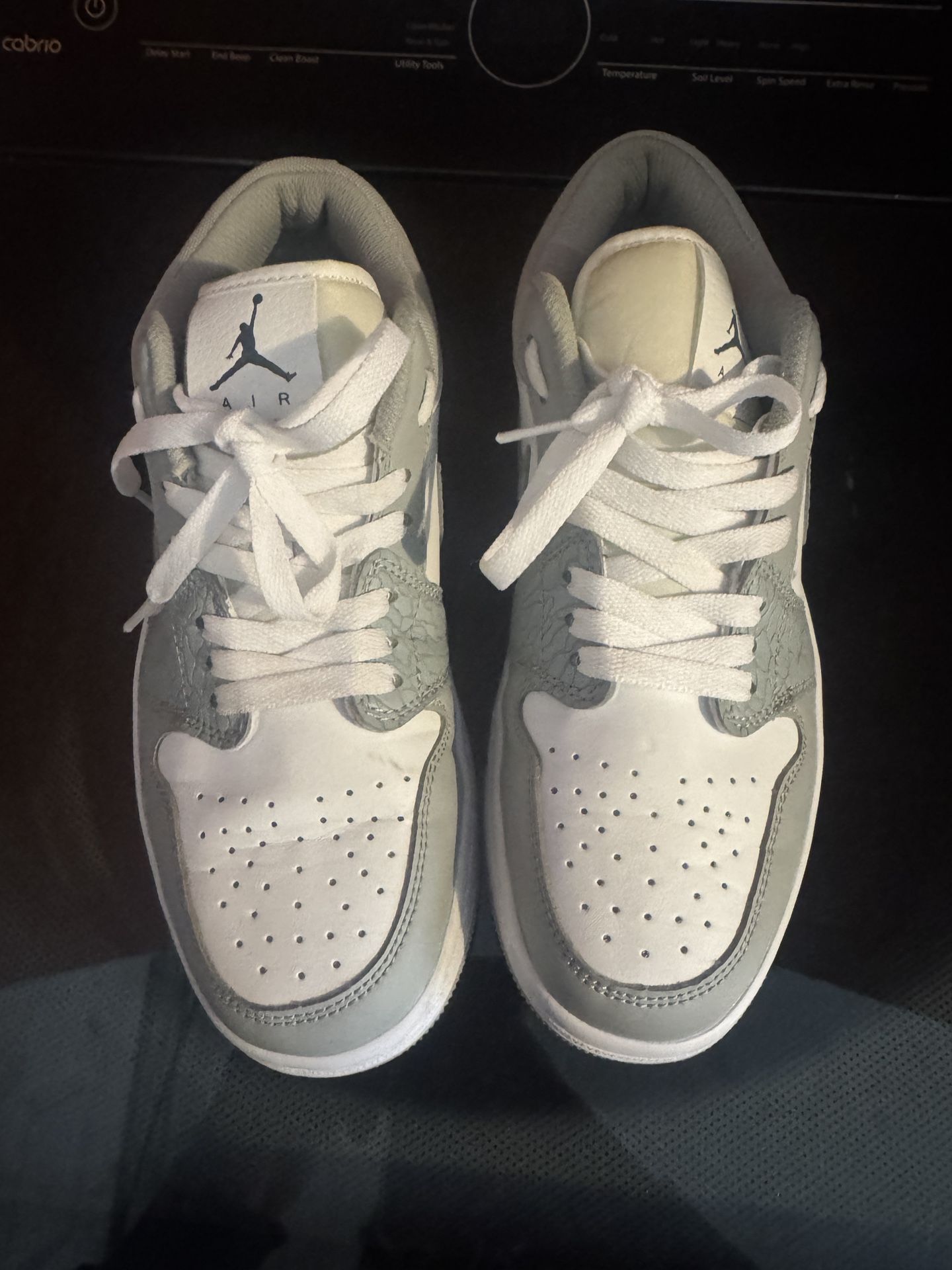 Jordan 1 Low PRM Smoke Grey Elephant Size 7