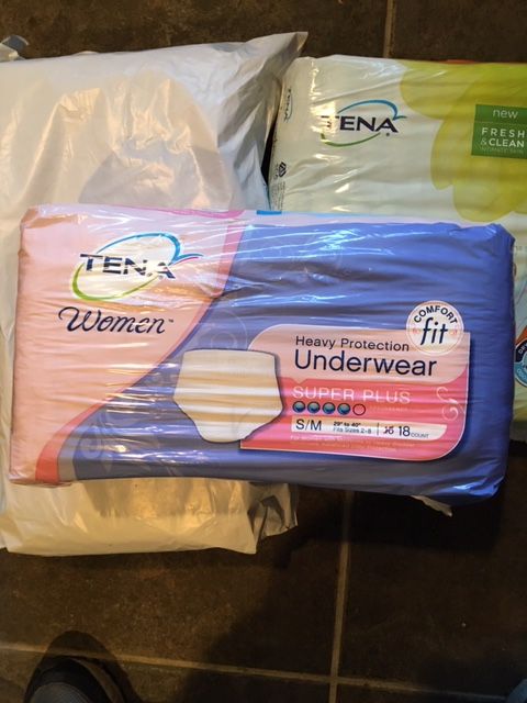 Women’s adult diapers/underwear/pads