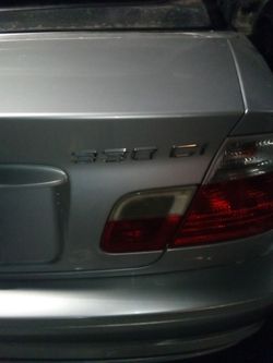 BMW 330