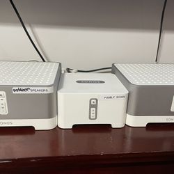Sonos Connect S1 (small Speaker ) And 2 Sonos Connect AMP 