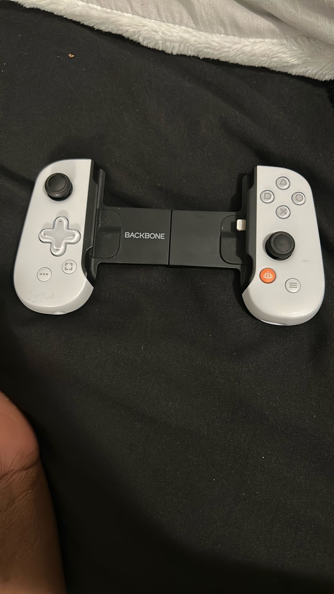 Backbone One - Mobile Gaming Controller - White
