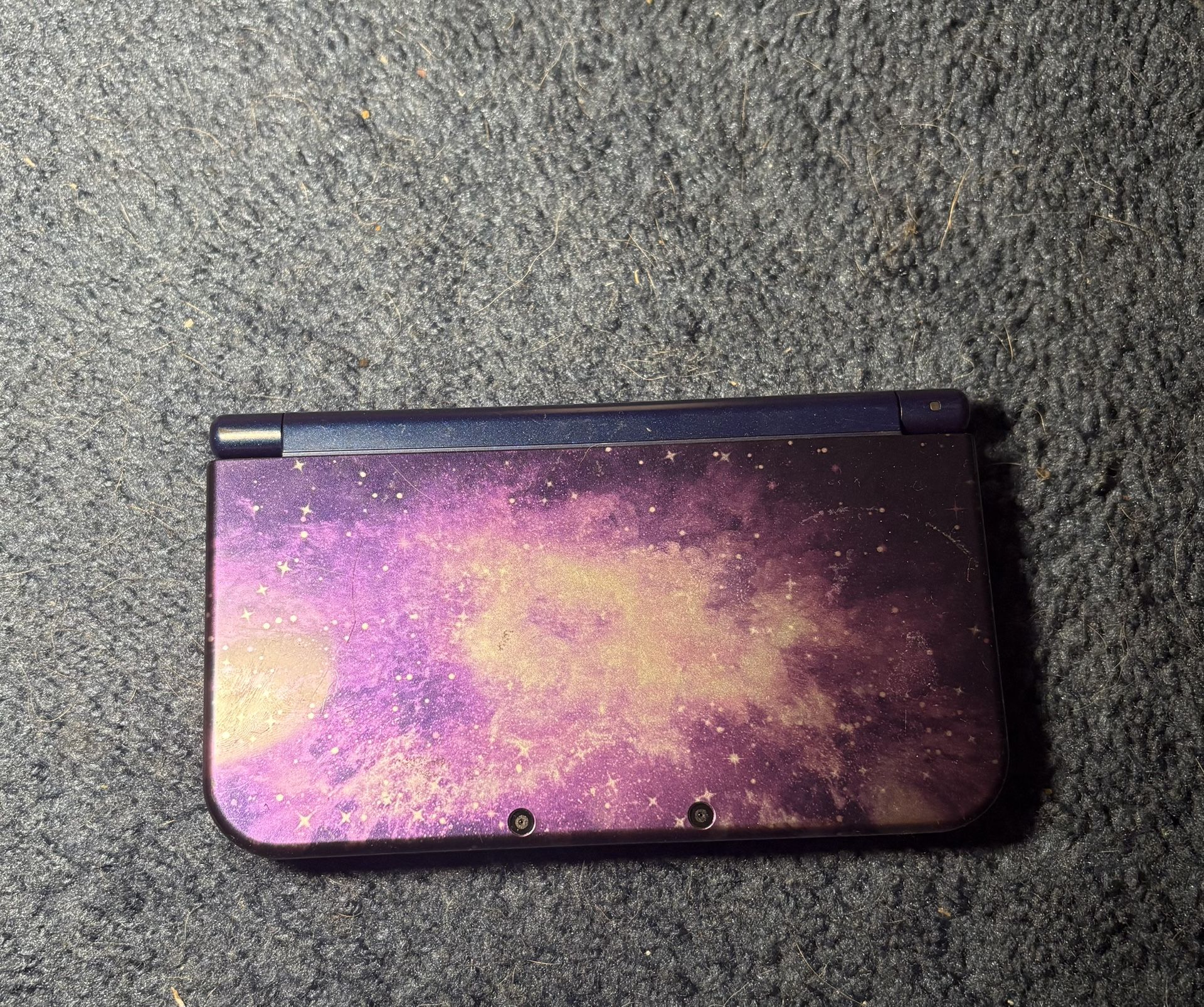Nintendo New 3DS XL Galaxy Edition — Excellent Condition