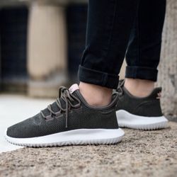 ADIDAS✨ Tubular Shadow Women’s Shoes | Size 9