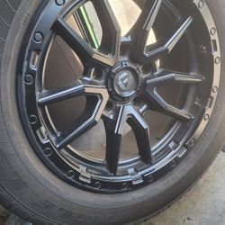 Wheel 20 5 Lugs 5x150 Toyota Tundra o sequoia o more 