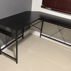 Corner Desk