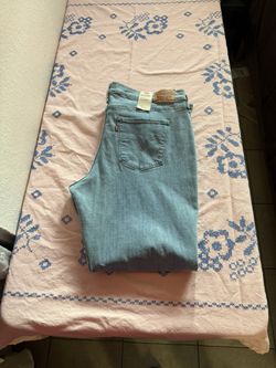 Levi’s  Size 16w