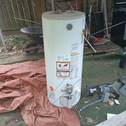 GE 40 Gallon Gas Water Tank Heater