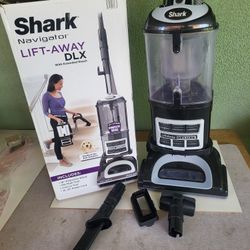 SHARK VACUUM
