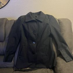 Women’s Peacoat Size Medium
