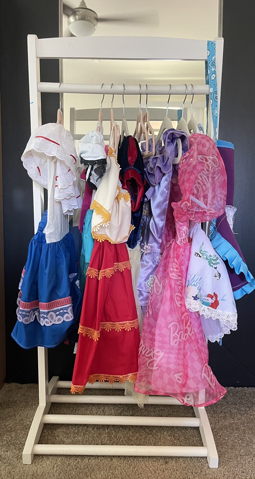 Dress Up Rack