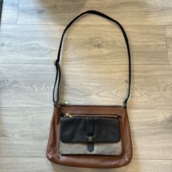 Fossil leather medium size Crossbody purse bag tan and black