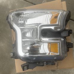 Ford F-150 OEM Lariat Pair Of Headlights $100 + 50 For Install