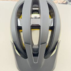 Helmet Cannondale 