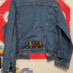 Rare, Vintage Levi strauss blue jean denim jacket grateful dead patch rare