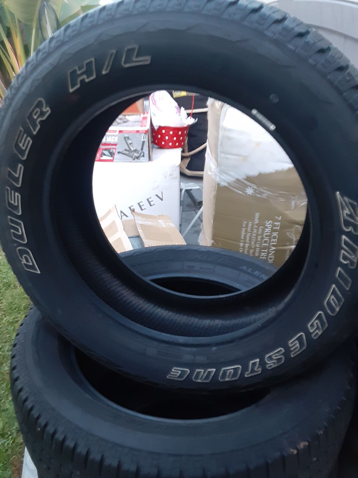 275/55/20 Bridgestone dueler tires