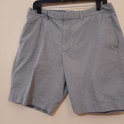 Banana Republic Men Shorts Size 34