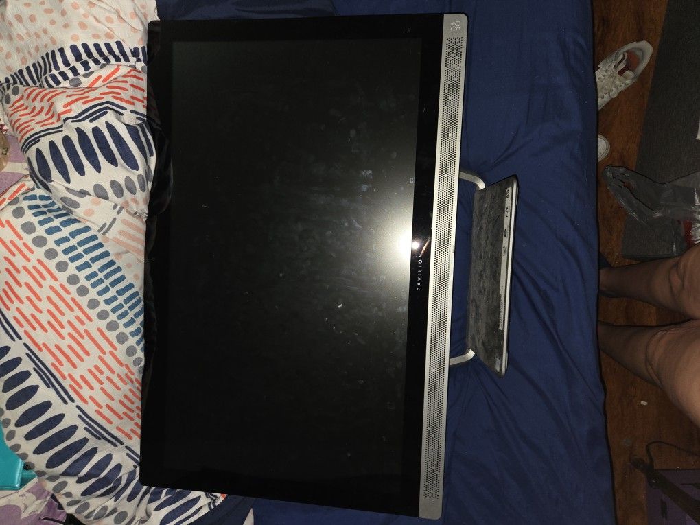 2016 HP Pavilion All-in-one Desktop Computer