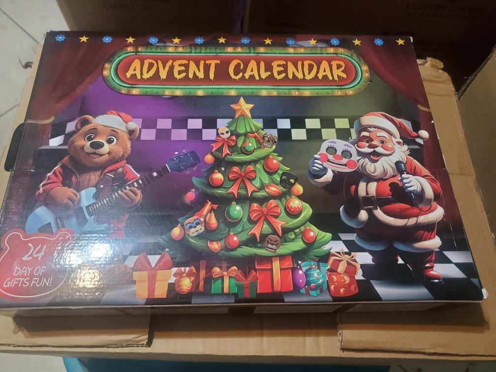5 Nights of Freddy figures calendar 36+