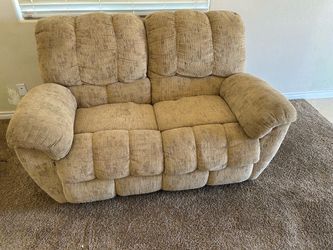 Reclining couch and love seat