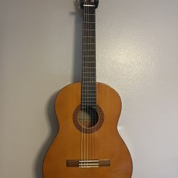 Yamaha C40 Classical Guitar