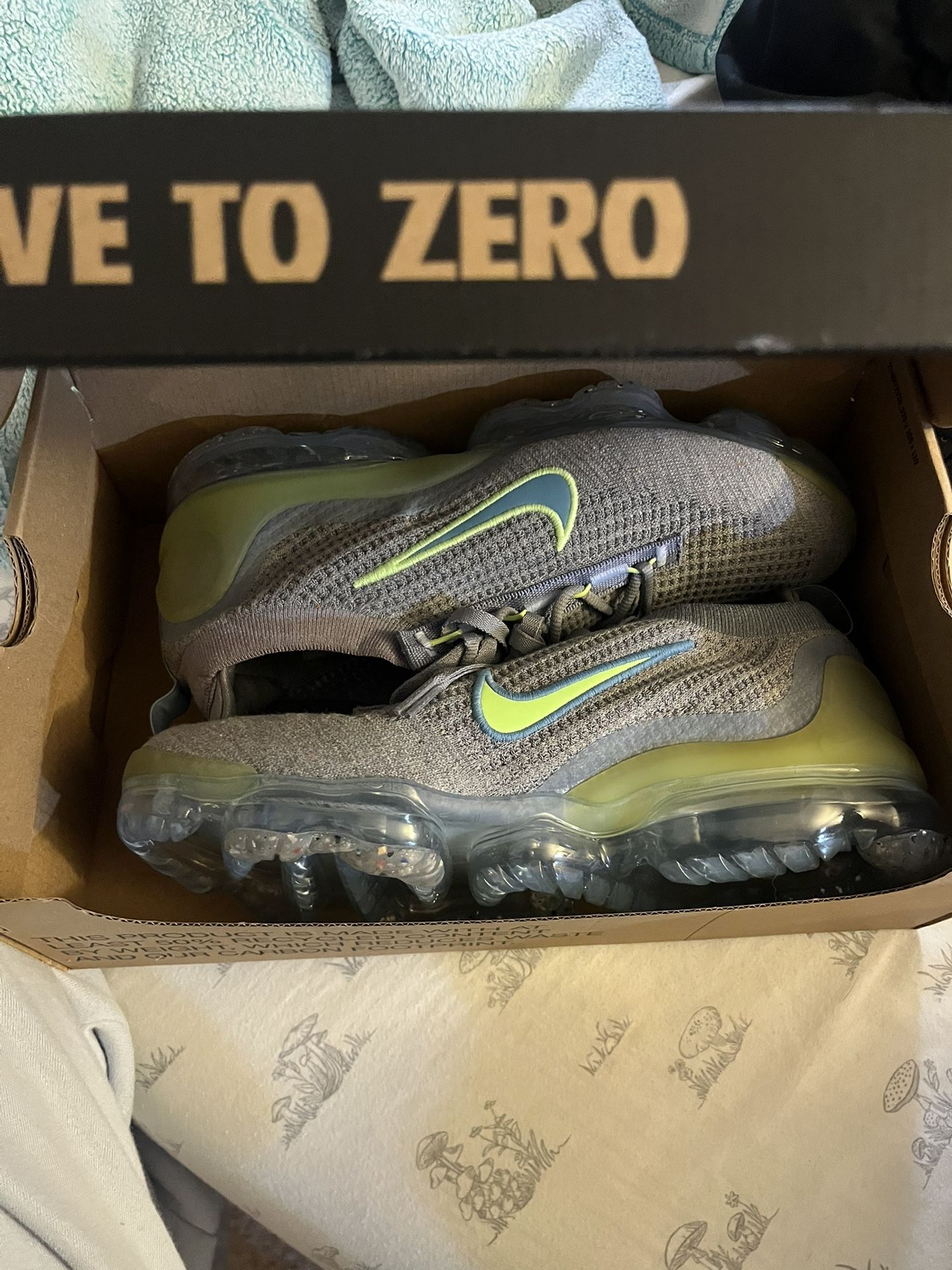 Running Shoes