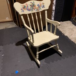 Wooden Children’s Rocking Chair – Vintage Look