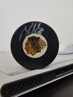 Brandon saad autographed hockey puck