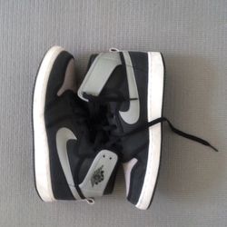 Jordan 1 KO Size 9 