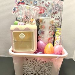 Hello Kitty Basket 