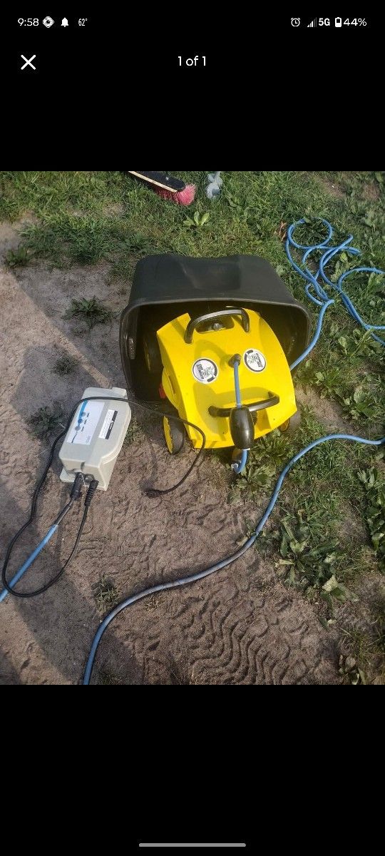 Automatic Stinger Robot Pool Cleaner