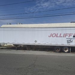 2 Trailers 