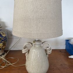 Off-white crackled Glaze ceramic lamp