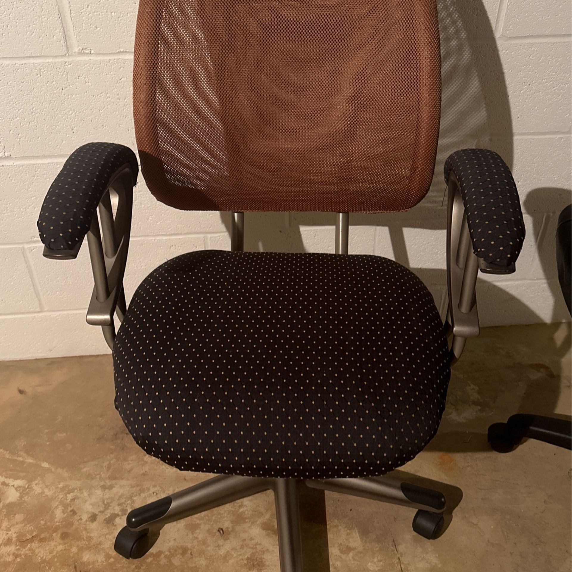 Tan & Navy Office Chair