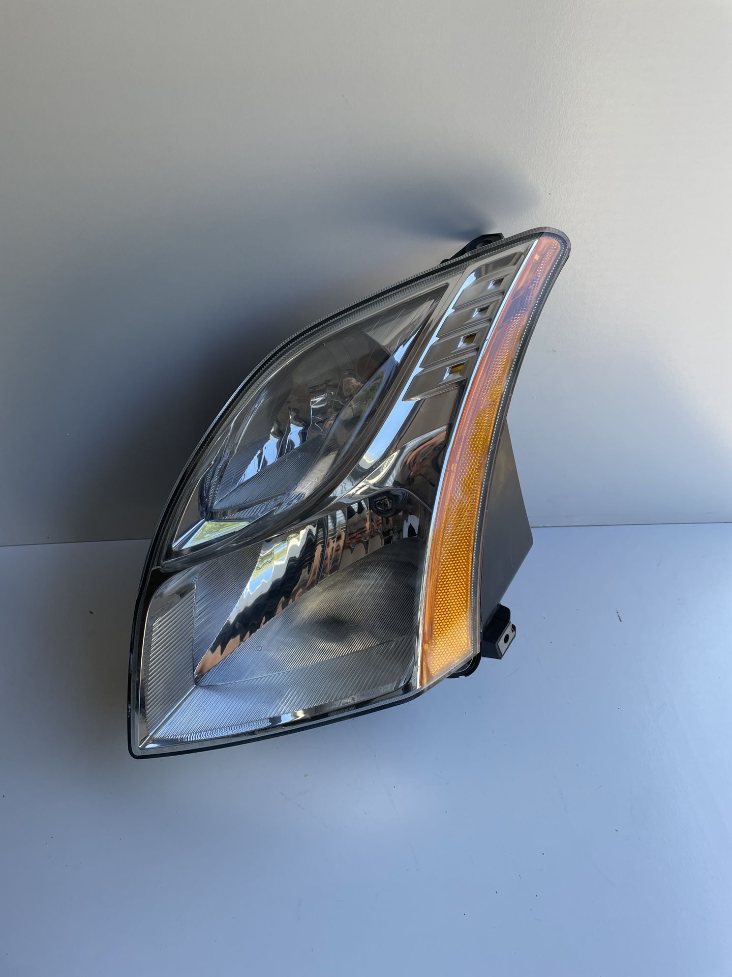 2010-2012 Nissan Sentra Left Driver Side Headlight Headlamp