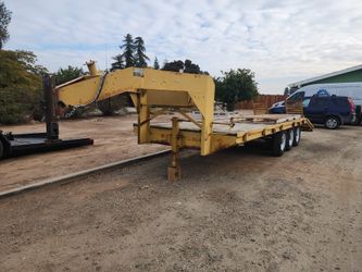 Jacobsen Gooseneck Flatbed Trailer