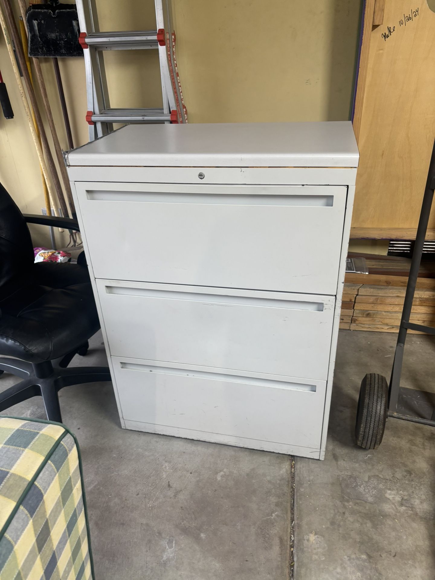 Filing Cabinet