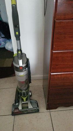 Shark vacuum and air vacuum